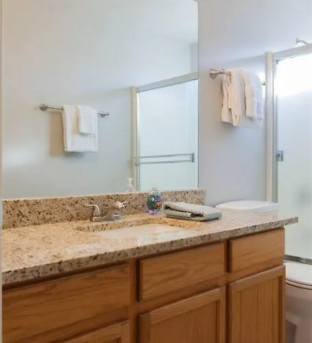Holiday home Cozy House Near Stadium With Pool Heater, Bbq Avondale
